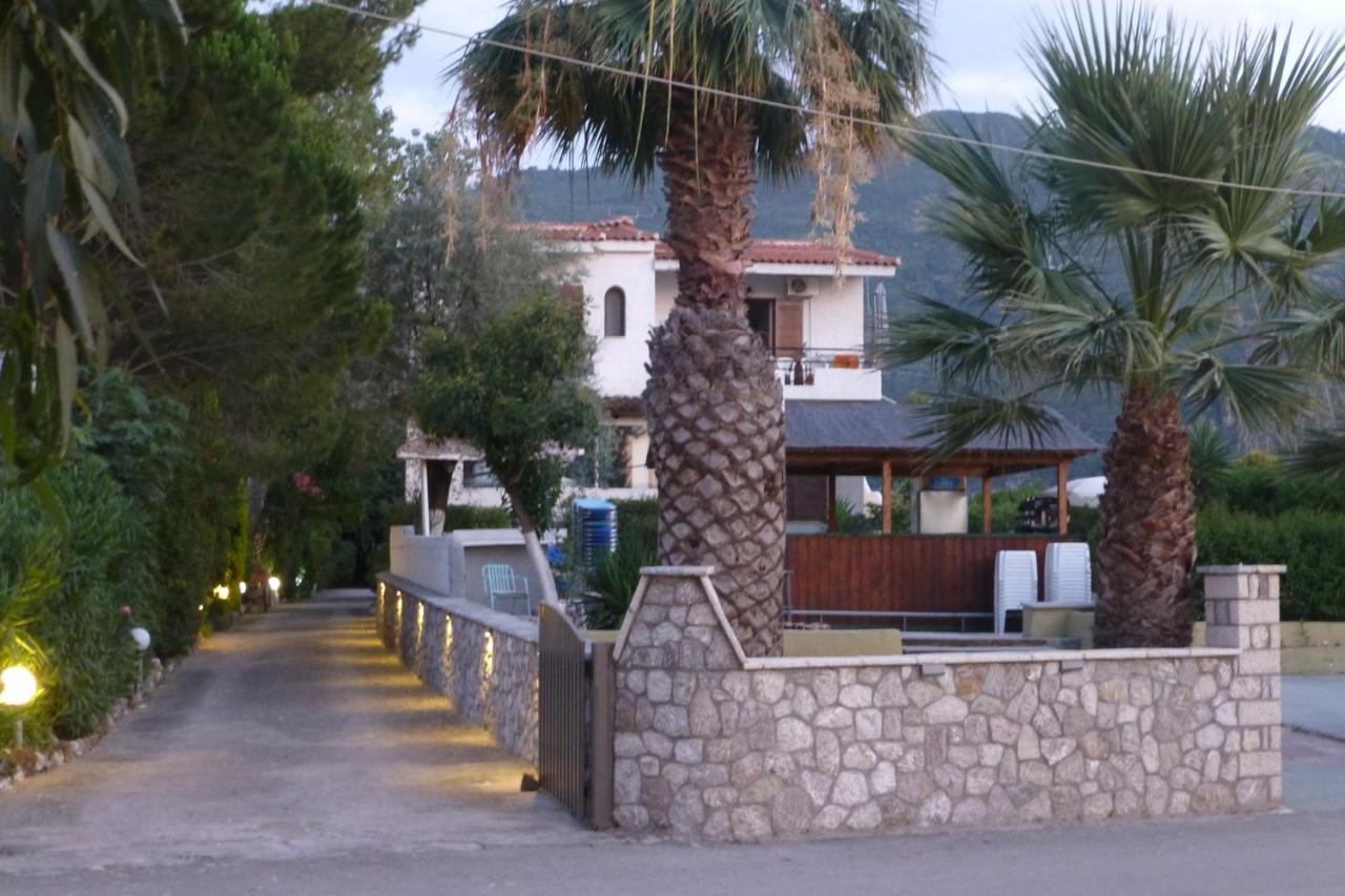 Chriselen Eleonas Exterior foto